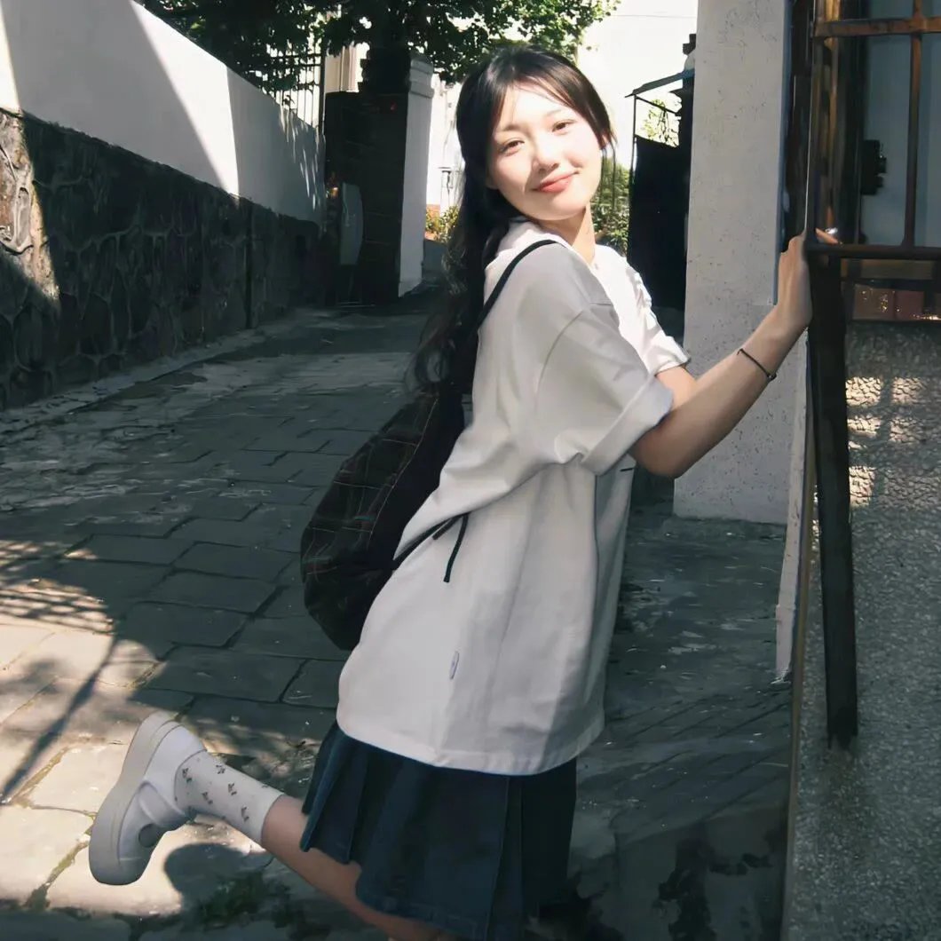 月亮中的亚马逊女人